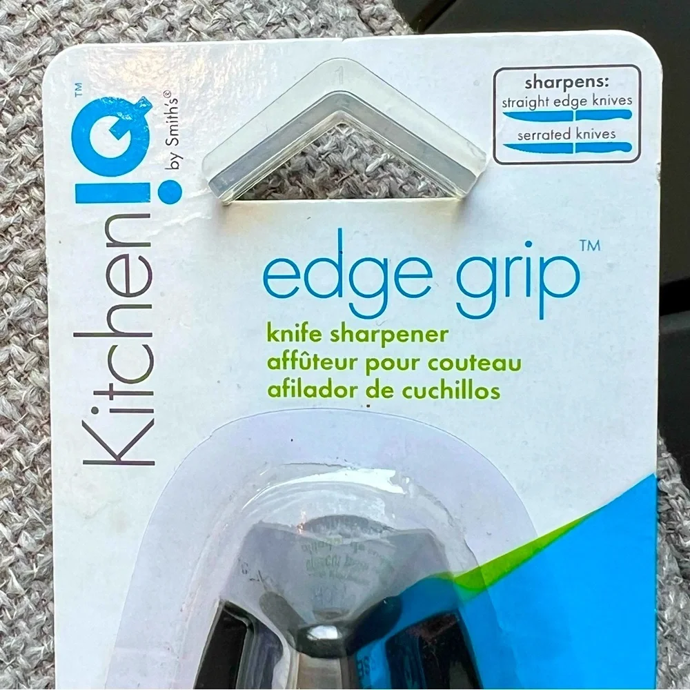 KitchenIQ Compact Knife Sharpener Edge Grip  Kitchen Tool NWT
